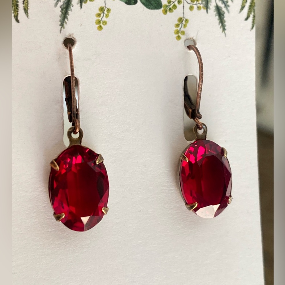 Elegant Red Oval Drop Earrings - Classic Women's Jewelry